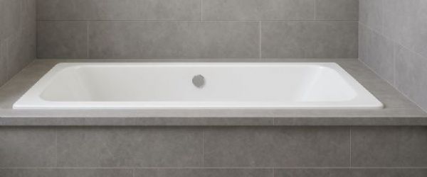 什麼是預鑄浴缸？完整解析施工方式、材質特色與優缺點